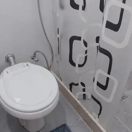 Suite 302-2